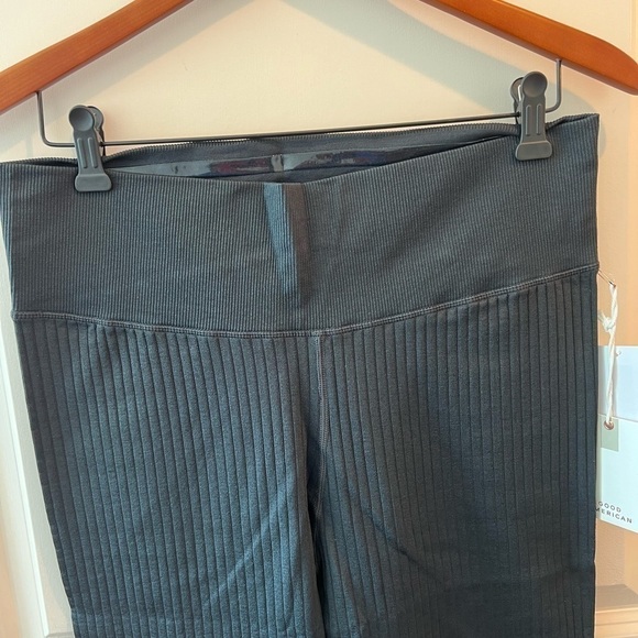 GOOD AMERICAN WIDE RIB SHINE CLEAN SEAMLESS NWT - Picture 8 of 15